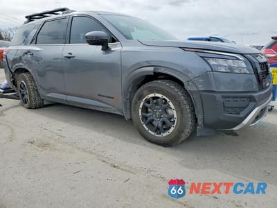 Czwarte zdjęcie samochodu z boku: 2024 NISSAN PATHFINDER ROCK CREEK VIN:5N1DR3BD1RC305927 - miniatura