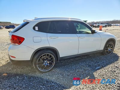 Trzecie zdjęcie samochodu z tyłu: 2014 BMW X1 XDRIVE28I VIN:WBAVL1C5XEVY11175 - miniatura
