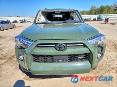 Piąte zdjęcie samochodu w środku: 2022 TOYOTA 4RUNNER TRAIL VIN:JTETU5JR9N6062072 - miniatura
