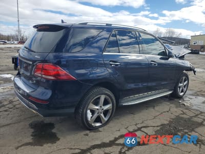 Trzecie zdjęcie samochodu z tyłu: 2017 MERCEDES-BENZ GLE 350 4MATIC VIN:4JGDA5HB8HA871831 - miniatura