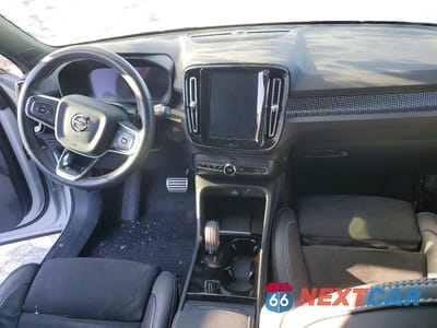 Zdjęcie 8 z 13 samochodu: 2021 VOLVO XC40 RECHARGE VIN:YV4ED3UR8M2564538 - miniatura