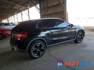 Trzecie zdjęcie samochodu z tyłu: 2018 MERCEDES-BENZ GLA 250 VIN:WDCTG4EB6JJ401715 - miniatura