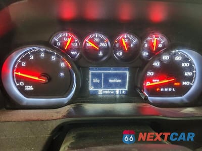 Zdjęcie 9 z 11 samochodu: 2020 CHEVROLET SILVERADO K1500 VIN:3GCNYAEH2LG287263 - miniatura