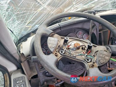 Zdjęcie 8 z 10 samochodu: 2016 INTERNATIONAL PROSTAR VIN:1HSDJAPR6GH218259 - miniatura