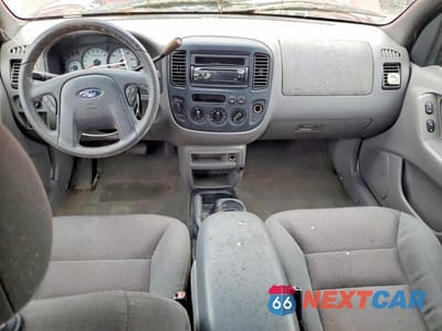 Zdjęcie 8 z 12 samochodu: 2002 FORD ESCAPE XLT VIN:1FMYU04182KD95610 - miniatura
