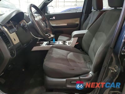 Zdjęcie 7 z 13 samochodu: 2009 MERCURY MARINER VIN:4M2CU81G69KJ19310 - miniatura