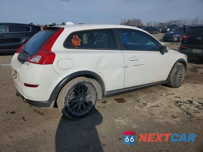 Trzecie zdjęcie samochodu z tyłu: 2012 VOLVO C30 T5 VIN:YV1672MK4C2269229 - miniatura