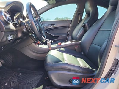 Zdjęcie 7 z 11 samochodu: 2014 MERCEDES-BENZ CLA 250 VIN:WDDSJ4EB6EN037626 - miniatura