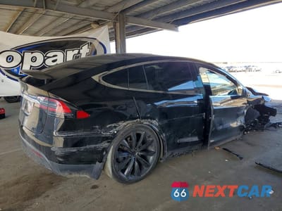 Trzecie zdjęcie samochodu z tyłu: 2017 TESLA MODEL X VIN:5YJXCDE25HF051529 - miniatura