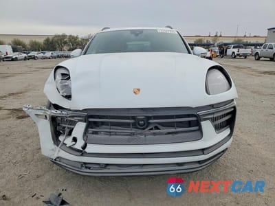 Piąte zdjęcie samochodu w środku: 2025 PORSCHE MACAN S VIN:WP1AG2A57SLB40259 - miniatura