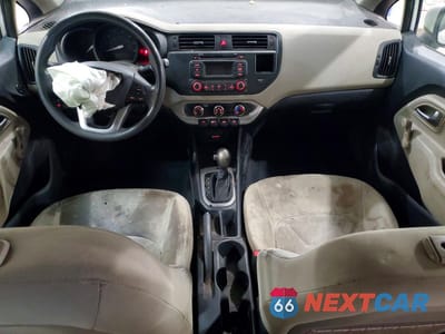 Zdjęcie 8 z 14 samochodu: 2013 KIA RIO LX VIN:KNADM4A33D6282849 - miniatura