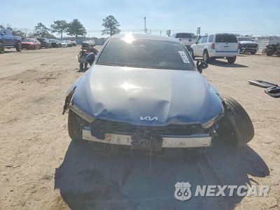 Piąte zdjęcie samochodu w środku: 2022 KIA K5 LXS VIN:5XXG14J23NG149365 - miniatura