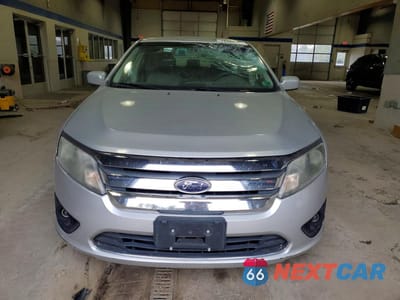 Piąte zdjęcie samochodu w środku: 2010 FORD FUSION SE VIN:3FAHP0HA9AR111472 - miniatura
