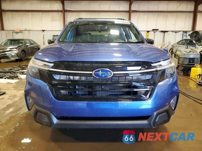 Piąte zdjęcie samochodu w środku: 2025 SUBARU FORESTER TOURING VIN:JF2SLSTD8SH425174 - miniatura