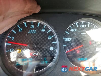 Zdjęcie 9 z 12 samochodu: 2011 CHEVROLET SUBURBAN K1500 LT VIN:1GNSKJE32BR131061 - miniatura