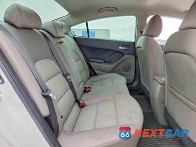 Zdjęcie 10 z 13 samochodu: 2014 KIA FORTE LX VIN:KNAFX4A65E5059861 - miniatura