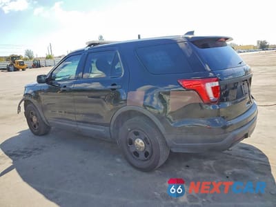 Drugie zdjęcie samochodu z przodu: 2019 FORD EXPLORER POLICE INTERCEPTOR VIN:1FM5K8AR6KGB46176 - miniatura