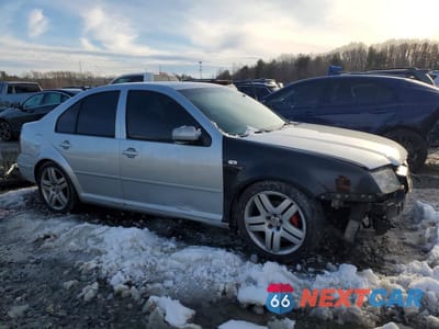 Czwarte zdjęcie samochodu z boku: 2002 VOLKSWAGEN JETTA GLS VIN:3VWSE69M62M100250 - miniatura