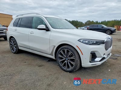 Czwarte zdjęcie samochodu z boku: 2021 BMW X7 VIN:5UXCW2C03M9E41093 - miniatura