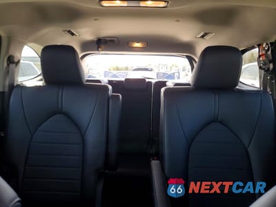 Zdjęcie 10 z 13 samochodu: 2023 TOYOTA HIGHLANDER L VIN:5TDKDRAH8PS512957 - miniatura