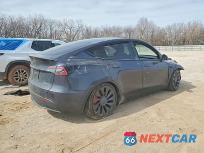 Trzecie zdjęcie samochodu z tyłu: 2025 TESLA MODEL Y VIN:7SAYGDEF2SA355324 - miniatura