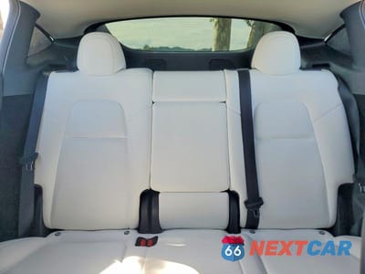 Zdjęcie 10 z 12 samochodu: 2023 TESLA MODEL Y VIN:7SAYGDEE3PF670991 - miniatura