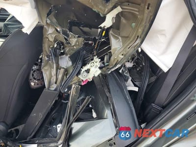 Zdjęcie 10 z 11 samochodu: 2022 HYUNDAI TUCSON SEL VIN:5NMJFCAE2NH089222 - miniatura