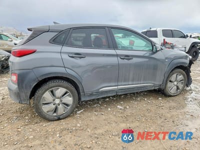 Trzecie zdjęcie samochodu z tyłu: 2019 HYUNDAI KONA LIMITED VIN:KM8K33AG8KU046437 - miniatura