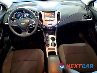 Zdjęcie 8 z 12 samochodu: 2017 CHEVROLET CRUZE LS VIN:1G1BC5SM8H7106334 - miniatura