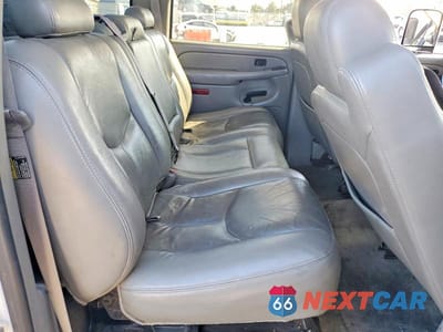 Zdjęcie 10 z 12 samochodu: 2006 CHEVROLET SILVERADO K2500 HEAVY DUTY VIN:1GCHK23DX6F224521 - miniatura