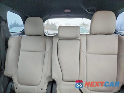 Zdjęcie 10 z 12 samochodu: 2022 MITSUBISHI OUTLANDER PHEV SEL VIN:JA4J2VA7XNZ030773 - miniatura