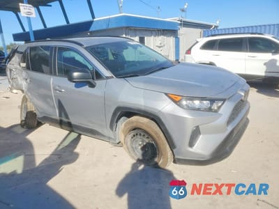 Czwarte zdjęcie samochodu z boku: 2019 TOYOTA RAV4 LE VIN:2T3H1RFV1KW030307 - miniatura