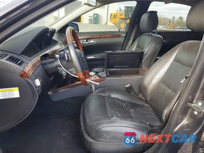 Zdjęcie 7 z 11 samochodu: 2011 MERCEDES-BENZ S 550 VIN:WDDNG7BB9BA415149 - miniatura