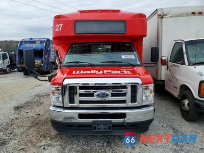 Piąte zdjęcie samochodu w środku: 2025 FORD ECONOLINE E450 SUPER DUTY CUTAWAY VAN VIN:1FDFE4FN5SDD02946 - miniatura