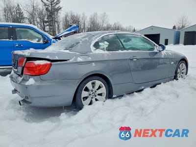 Trzecie zdjęcie samochodu z tyłu: 2012 BMW 335 I VIN:WBADX7C50CE744070 - miniatura