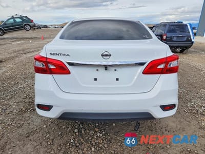 Zdjęcie 6 z 11 samochodu: 2016 NISSAN SENTRA S VIN:3N1AB7AP3GY252878 - miniatura