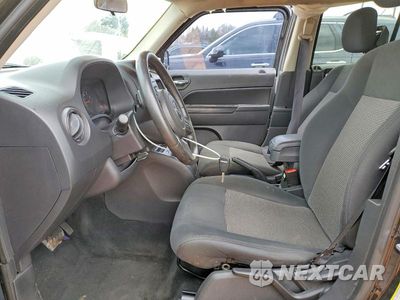 Zdjęcie 7 z 12 samochodu: 2012 JEEP PATRIOT LATITUDE VIN:1C4NJRFBXCD672127 - miniatura