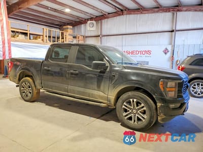 Czwarte zdjęcie samochodu z boku: 2023 FORD F150 SUPERCREW VIN:1FTFW1E5XPKE52863 - miniatura