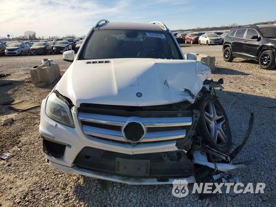 Piąte zdjęcie samochodu w środku: 2014 MERCEDES-BENZ GL 550 4MATIC VIN:4JGDF7DE6EA280017 - miniatura