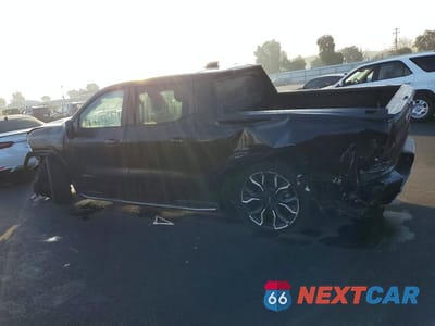 Drugie zdjęcie samochodu z przodu: 2025 GMC SIERRA DENALI VIN:1GT10MED0SU412955 - miniatura
