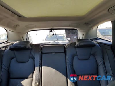 Zdjęcie 10 z 14 samochodu: 2023 VOLVO XC60 ULTIMATE VIN:YV4062RA0P1197663 - miniatura