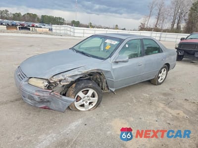 1999 TOYOTA CAMRY LE V6 JT2BF22K0X0155894 - główne zdjęcie licytacji z USA - miniatura