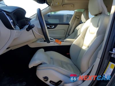 Zdjęcie 7 z 11 samochodu: 2021 VOLVO S60 T5 INSCRIPTION VIN:7JR102TL7MG123282 - miniatura