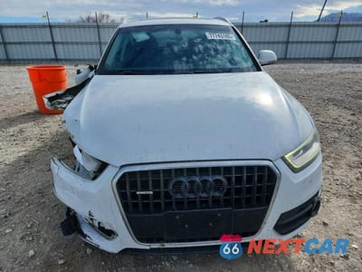 Piąte zdjęcie samochodu w środku: 2015 AUDI Q3 PRESTIGE VIN:WA1GFCFS6FR004897 - miniatura
