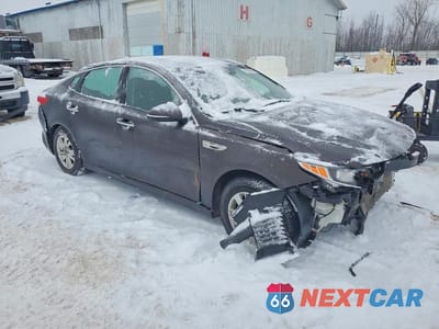 Czwarte zdjęcie samochodu z boku: 2018 KIA OPTIMA LX VIN:KNAGT4L39J5237316 - miniatura