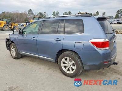 Drugie zdjęcie samochodu z przodu: 2013 TOYOTA HIGHLANDER BASE VIN:5TDZK3EH7DS092082 - miniatura