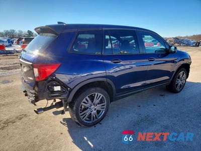 Trzecie zdjęcie samochodu z tyłu: 2020 HONDA PASSPORT EXL VIN:5FNYF8H53LB010530 - miniatura