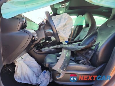 Zdjęcie 7 z 11 samochodu: 2022 MERCEDES-BENZ CLA 250 VIN:W1K5J4GB8NN249440 - miniatura