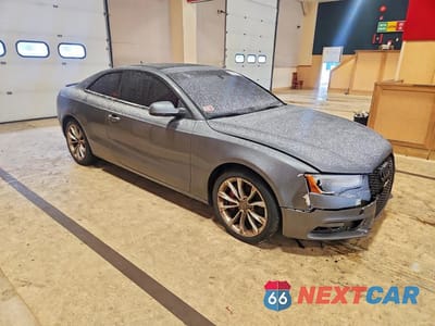 Czwarte zdjęcie samochodu z boku: 2013 AUDI A5 PREMIUM PLUS VIN:WAULFAFR0DA028496 - miniatura