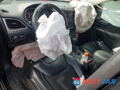 Zdjęcie 8 z 13 samochodu: 2019 JEEP CHEROKEE LATITUDE PLUS VIN:1C4PJLLX7KD110965 - miniatura